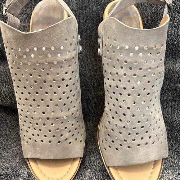 Sophia Milano Sling back, grey suede, size 10 m - Picture 9 of 10